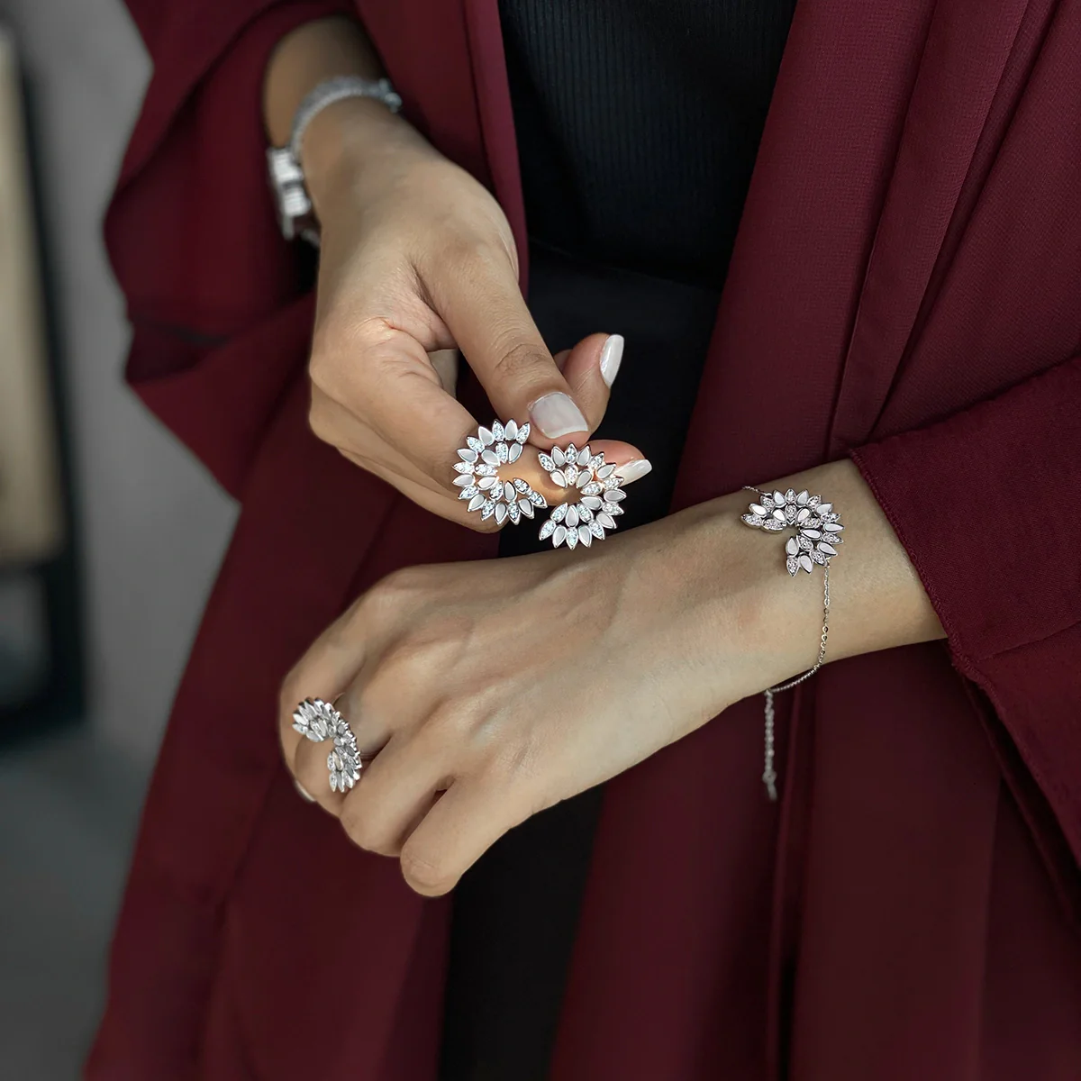 Charming Drop / Earrings Silver - Image 5