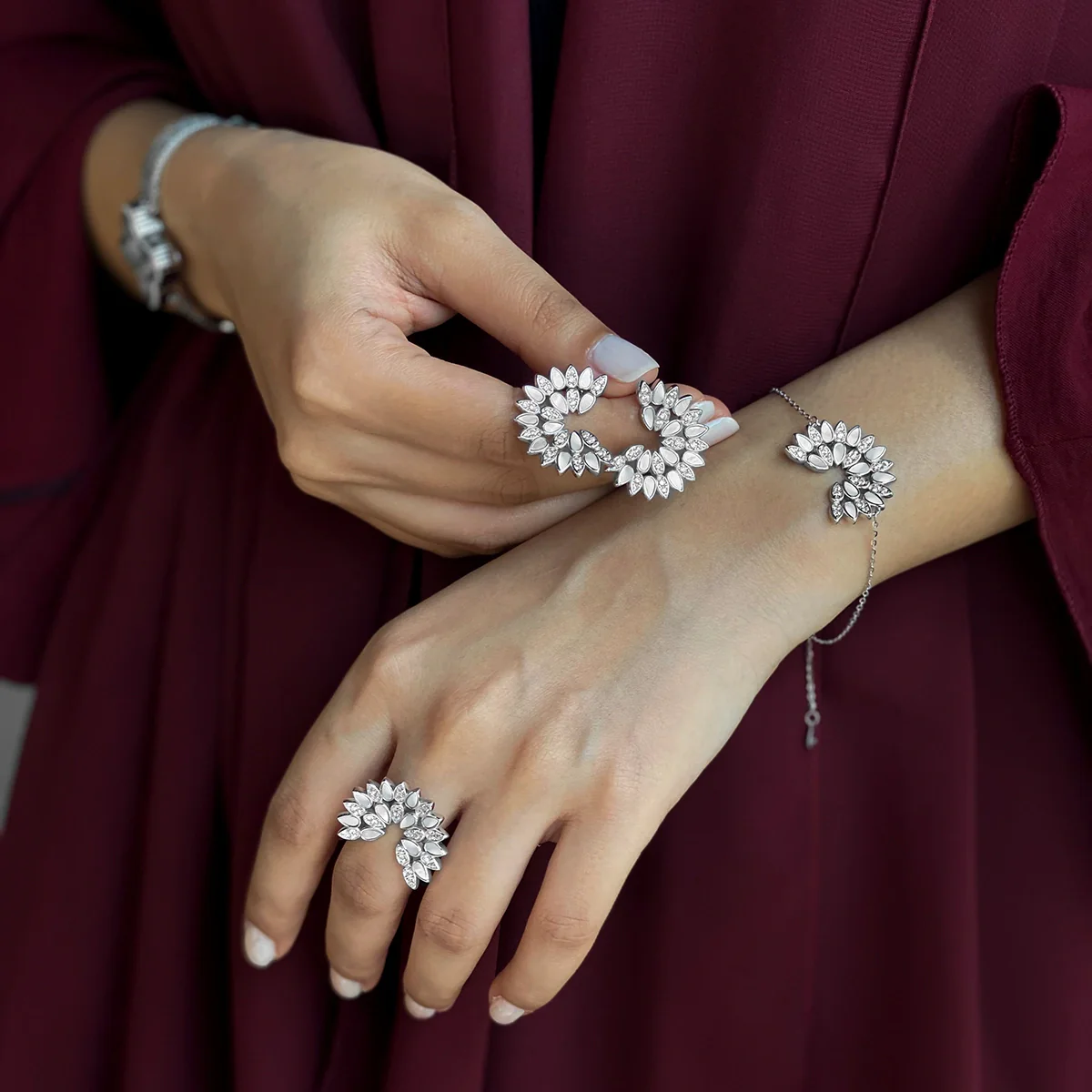 Charming Drop / Earrings Silver - Image 6