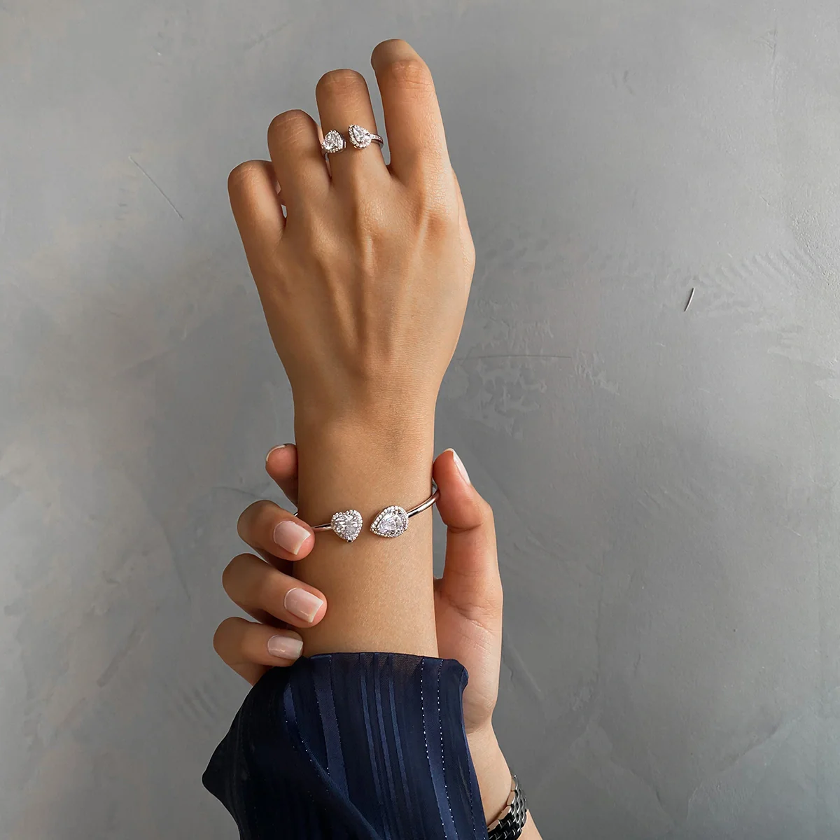 Charming Heart / Bangle Silver - Image 4