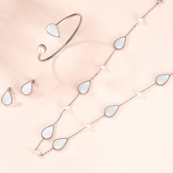 Drop / Necklace Pearl Silver - Image 4